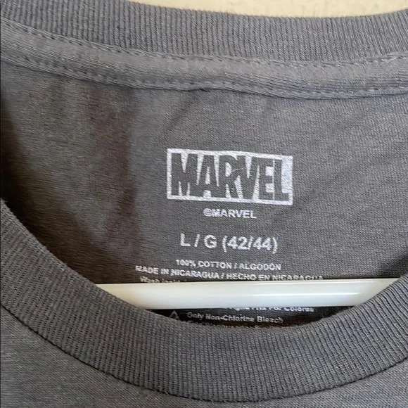 Venom Marvel, Men's & Big Men's Graphic Crew Neck T-Shirt, City Aflame, Sizes L - Picture 3 of 8